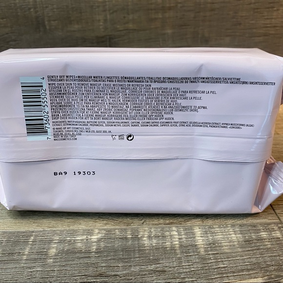 MAC Gently Off Wipes + Micellar Water - Picture 3 of 3